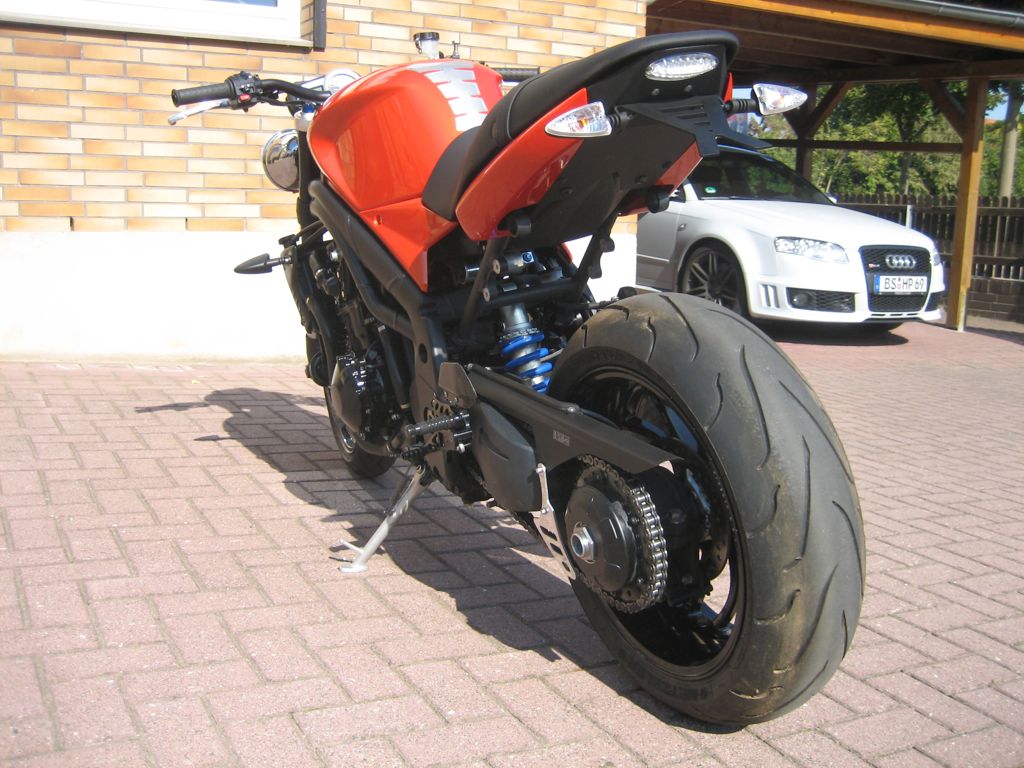 g9qqfl82.jpg