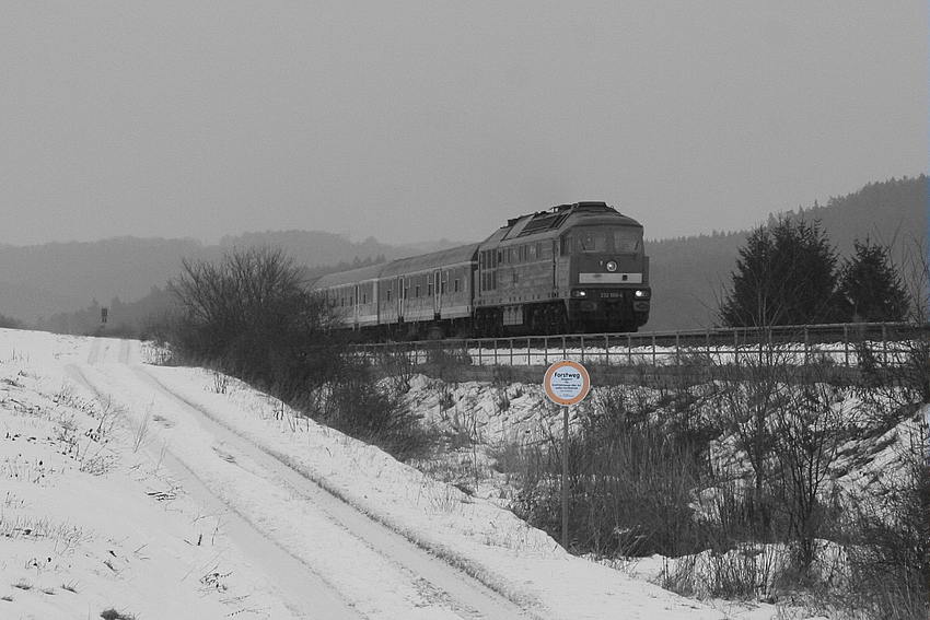 http://s3.directupload.net/images/user/100125/75qlvtj8.jpg